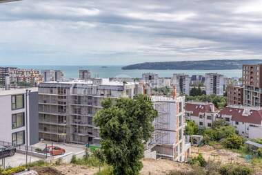 Продажба - Апартамент в Бриз,  Варна