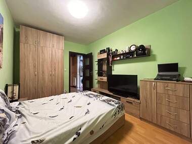 Vânzare - Apartament în Bazar Levski,  Varna