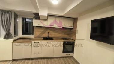 Miete - Wohnung in Sportna zala,  Warna