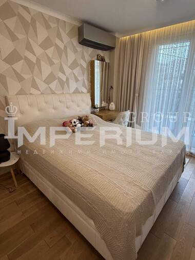 Închiriere - Apartament în Ceaîka,  Varna