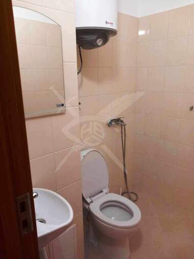 Închiriere - Apartament în Kolhozen pazar,  Varna