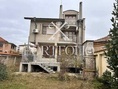 Satış - Ev olarak Karnobat,  Burgas