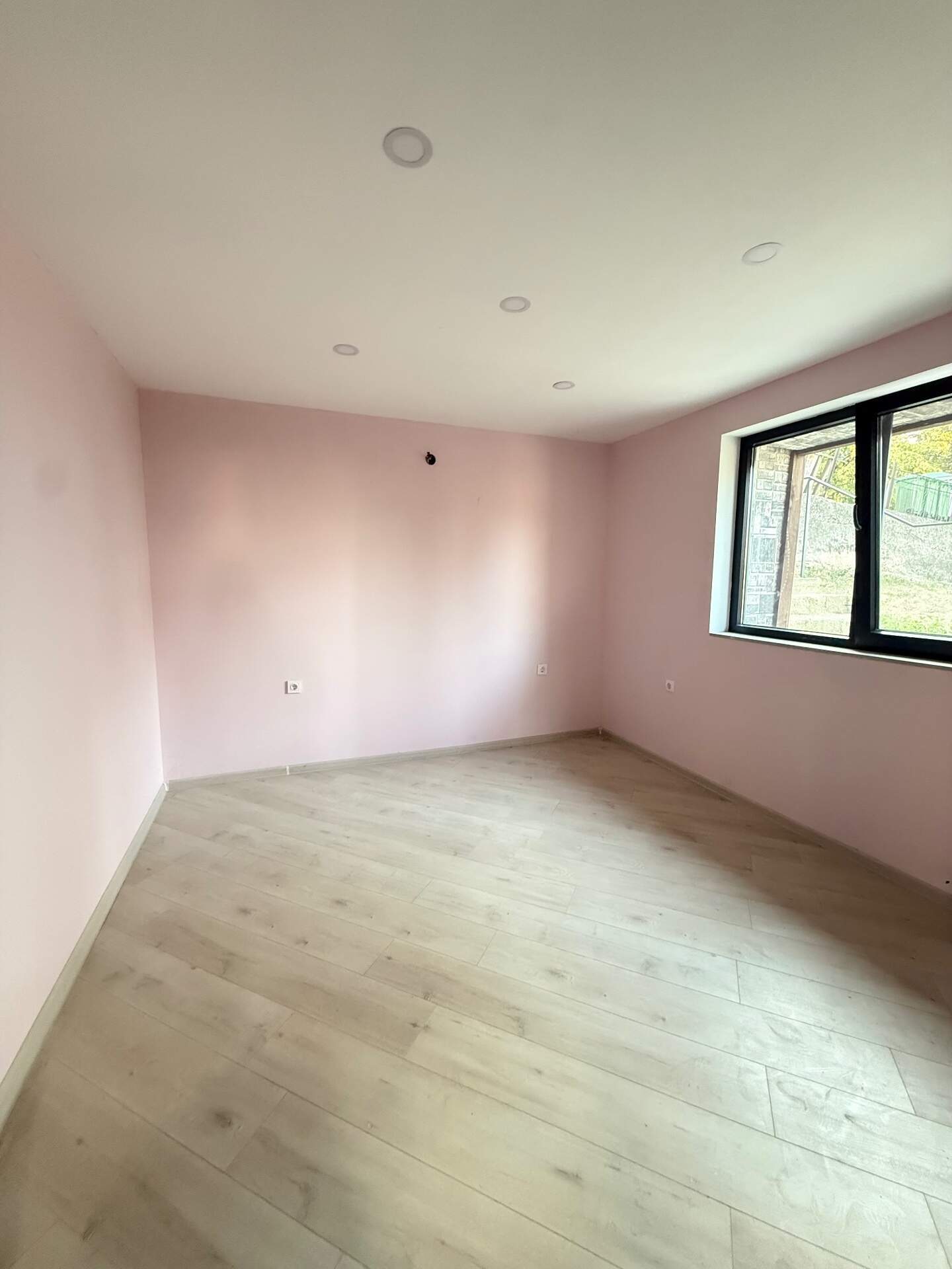 Etage von Haus in Kemera - hudozhnik, Wraza – Foto 6