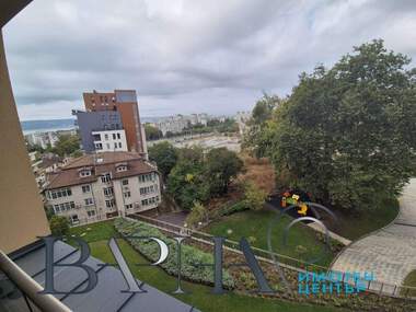 Наем - Апартамент в Бриз,  Варна