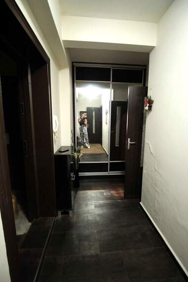 Închiriere - Apartament în Văzrajdane,  Burgas