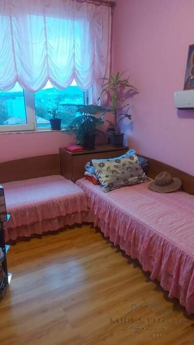 Vânzare - Apartament în Novi Pazar,  Șumen