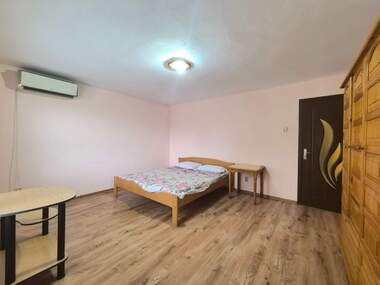For rent - House in Sredna kula,  Ruse
