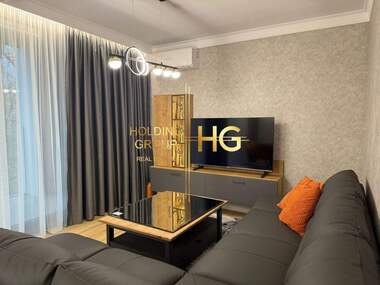 Închiriere - Apartament în Ceaîka,  Varna