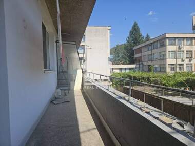 Satış - Apartman olarak Centar,  Loveç