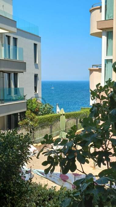 Vânzare - Apartament în Țarevo,  Burgas