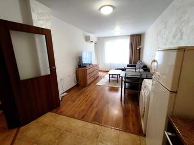 Închiriere - Apartament în Lazur,  Burgas