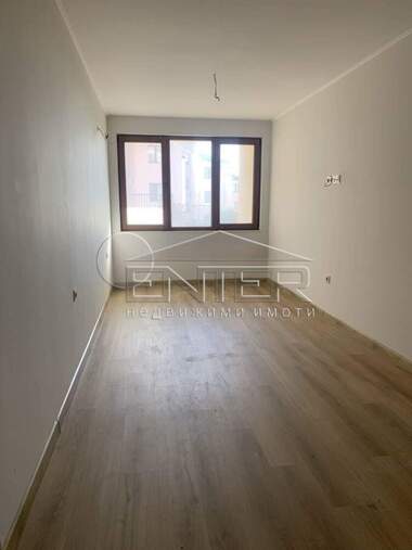 Vânzare - Apartament în Vinița,  Varna