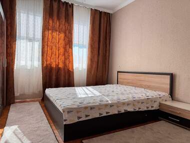 Închiriere - Apartament în Storgozia,  Pleven