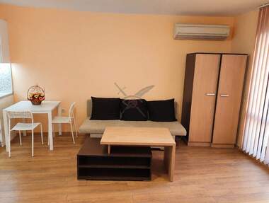 Kira - Apartman olarak Karşiaka,  Plovdiv