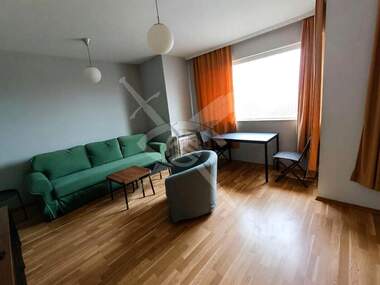 Închiriere - Apartament în Kamenița 2,  Plovdiv