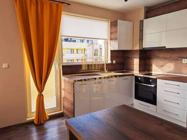 Vânzare - Apartament în Pobeda,  Varna