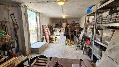 Продажа - Дом в Кошарица,  Бургас