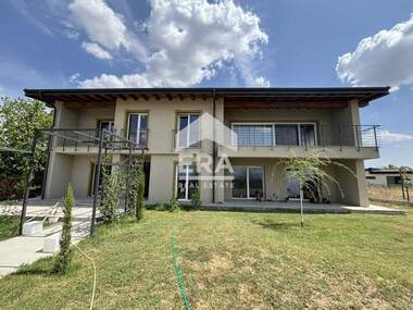 Vânzare - Hotel în V.Z. Kenana,  Haskovo