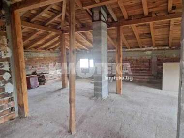For sale - House in Voluiak,  Sofia