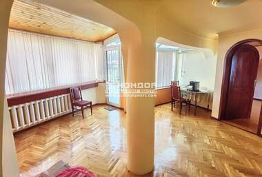 Vânzare - Apartament în Center,  Plovdiv
