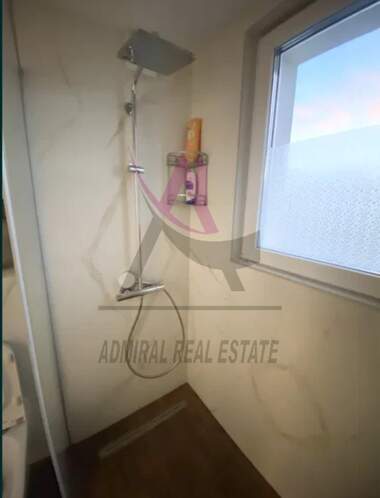 Închiriere - Apartament în Ceaîka,  Varna