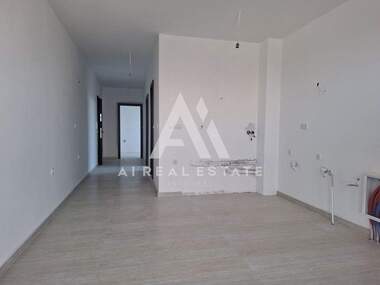 Продажба - Апартамент в Широк Център,  Плевен
