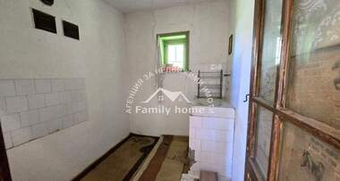 Продажба - Къща в Метличина,  Варна