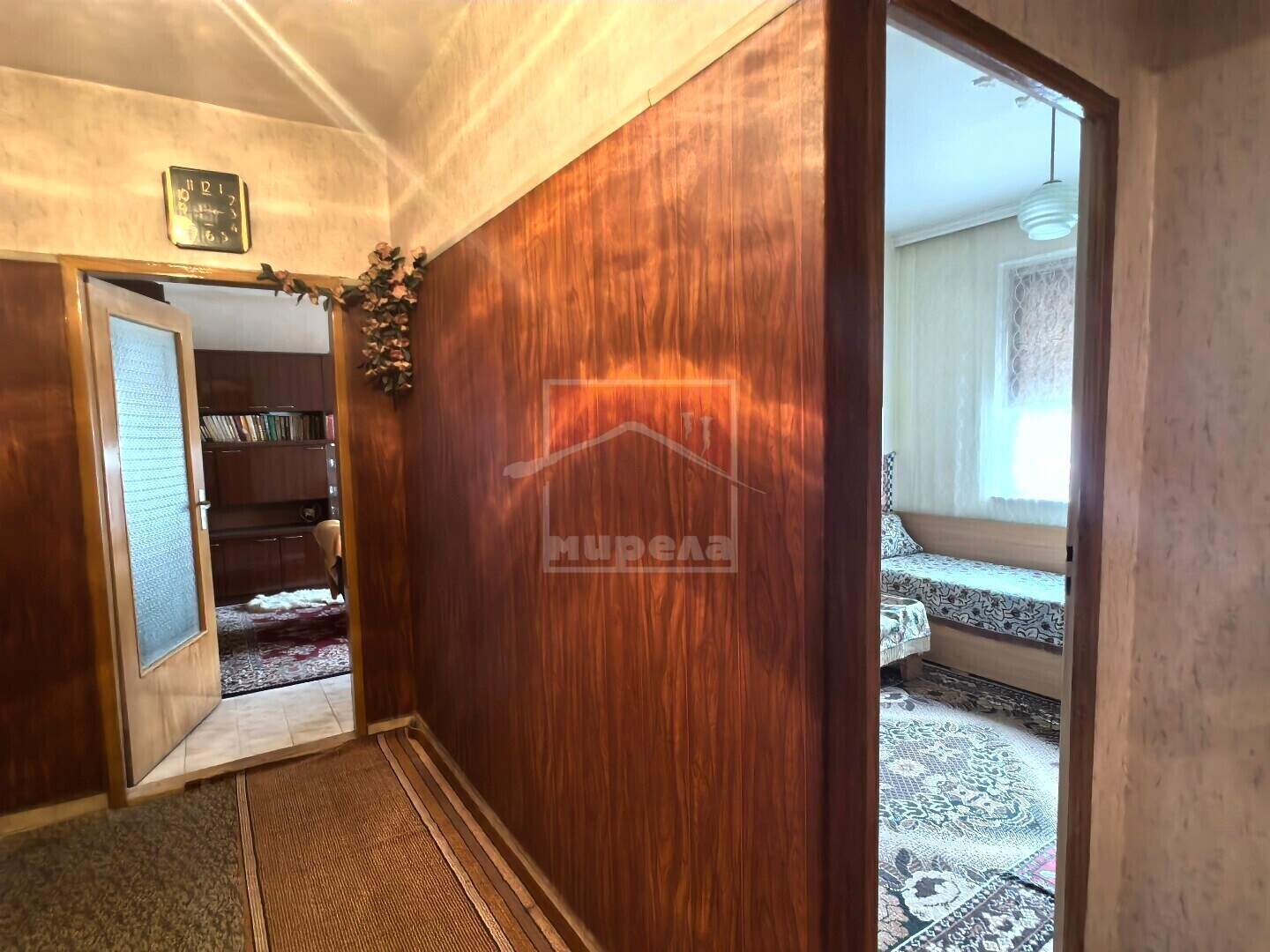 Двустаен Апартамент в Златен рог, Ямбол – снимка 8