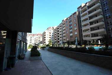 Închiriere - Apartament în Zornița,  Burgas