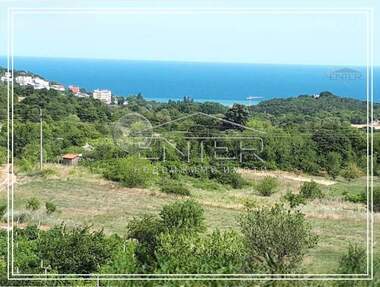 Vânzare - Apartament în Vinița,  Varna