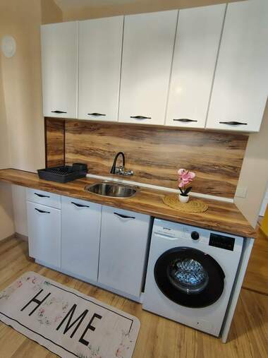 Închiriere - Apartament în Mladost,  Vrața