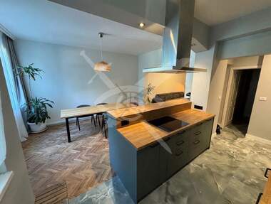 Kira - Apartman olarak Oborishte,  Sofia