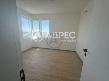Vânzare - Apartament în Pceelina,  Varna