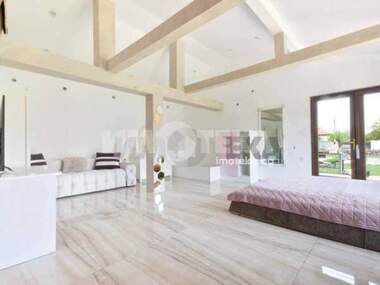 For sale - House in Karadjovo,  Plovdiv