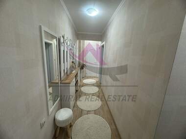 Închiriere - Apartament în Kolhozen pazar,  Varna