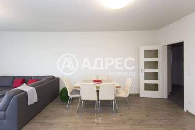 Închiriere - Apartament în Izgrev,  Sofia