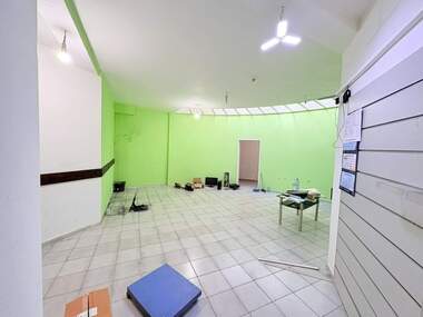 Verkauf - Laden/Büro/Schönheitssalon in Center,  Ruse