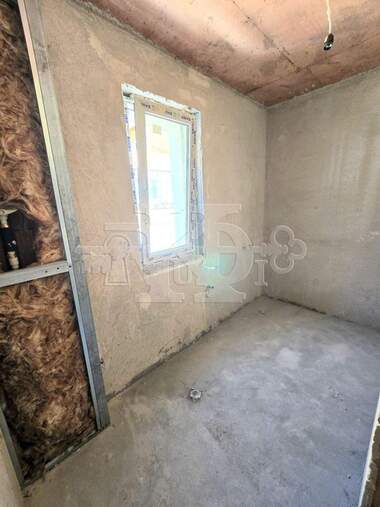 Vânzare - Apartament în Vinița,  Varna