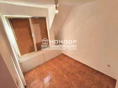 Vânzare - Apartament în Kărșiaka,  Plovdiv