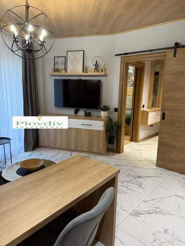 Miete - Wohnung in Mladejki halm,  Plowdiw