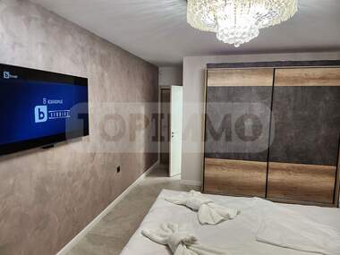 Închiriere - Apartament în Bazar Levski,  Varna