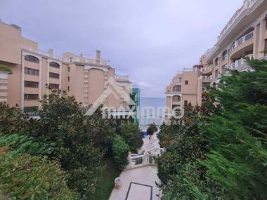 For sale - Apartment in Alen mak,  Varna