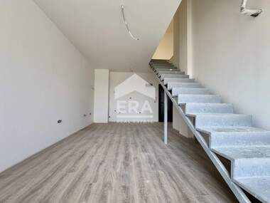 Verkauf - Wohnung in Pobeda,  Warna