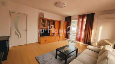 Vânzare - Apartament în Văzrajdane,  Burgas