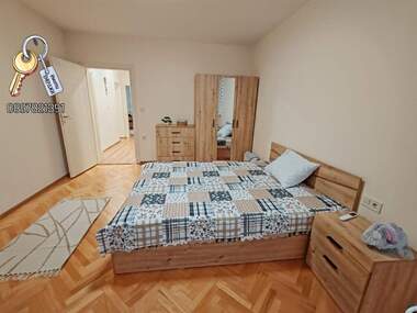 Închiriere - Apartament în Ideal City Center,  Pleven