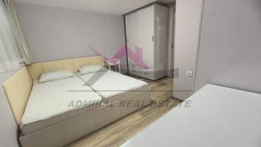 Miete - Wohnung in Sportna zala,  Warna