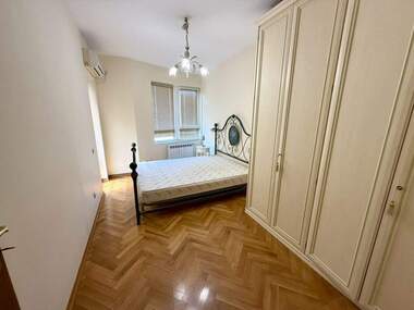 Închiriere - Apartament în Ideal City Center,  Pleven