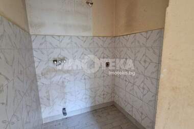 For sale - House in Batulia,  Sofia Oblast