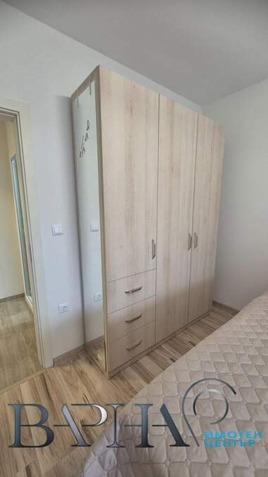 Miete - Wohnung in Mladost 2,  Warna