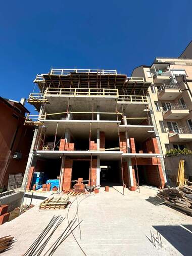 For sale - Apartment in Banishora,  Sofia